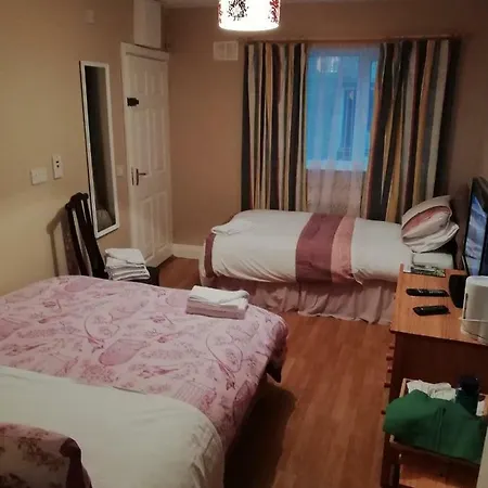 John Street House Guest קילקני